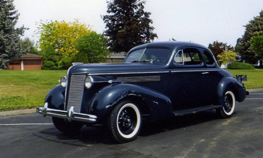 Attached picture 1937 Buick Super 8 business coupe.jpg